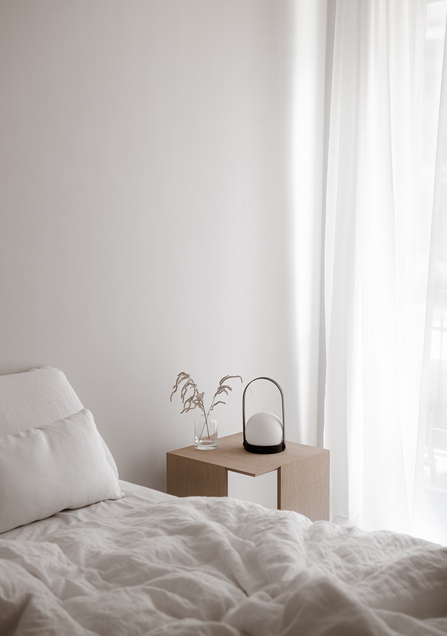 Minimal nightstand